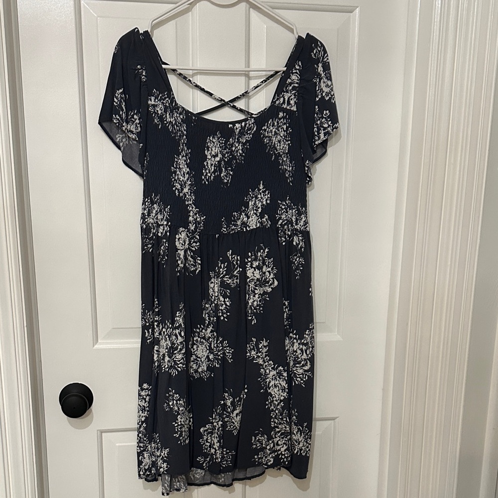 Charcoal Floral Short Sleeve Dress with Crisscross Back